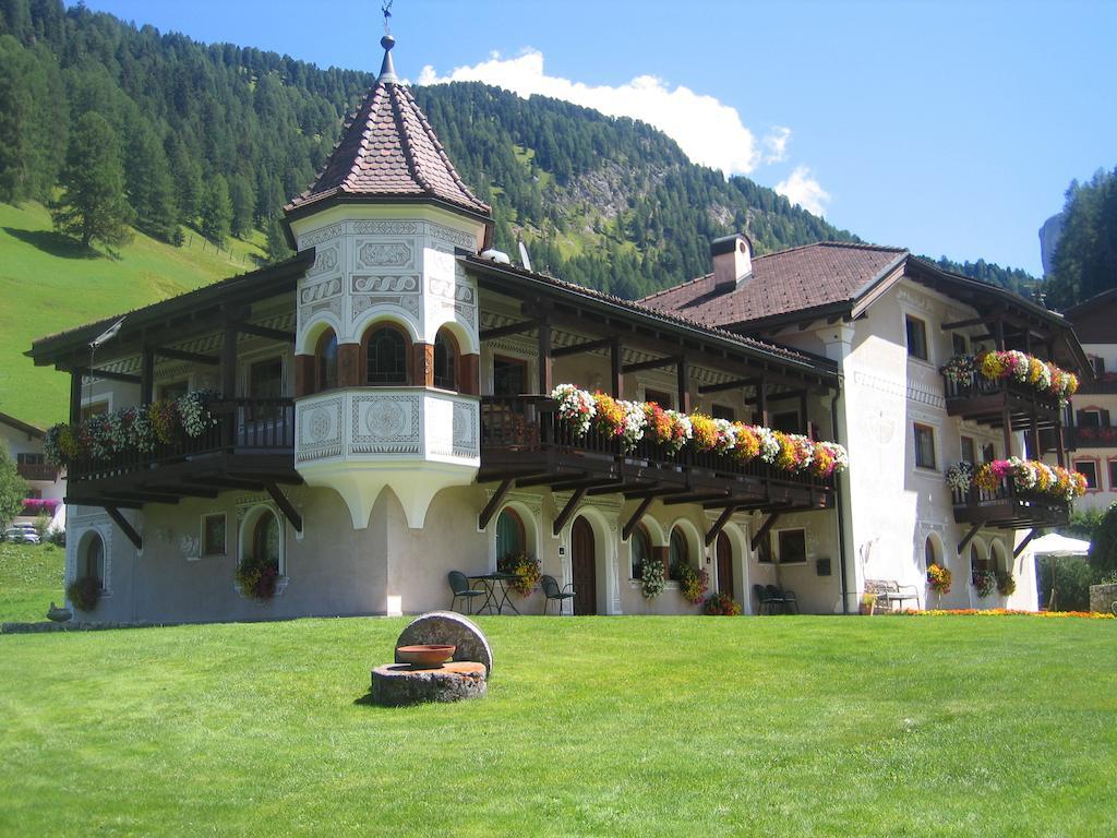 Residence Cesa Callegari Selva di Val Gardena Luaran gambar